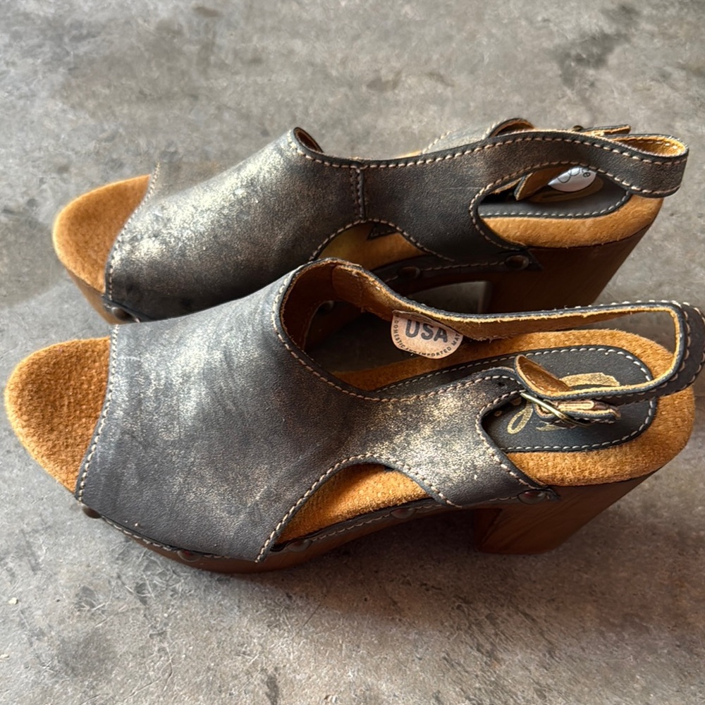 Sbicca Silver and Brown Wedge Sandals